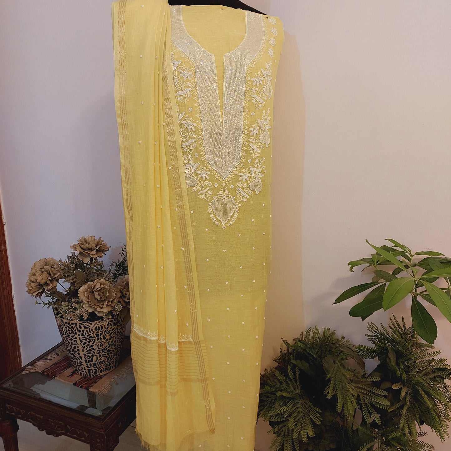 Pure Mul Chanderi Neckline