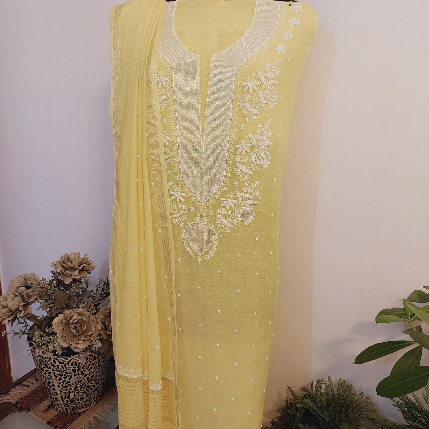 Pure Mul Chanderi Neckline